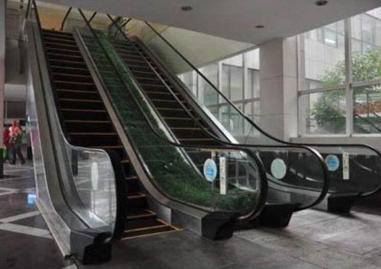 旧电梯回收