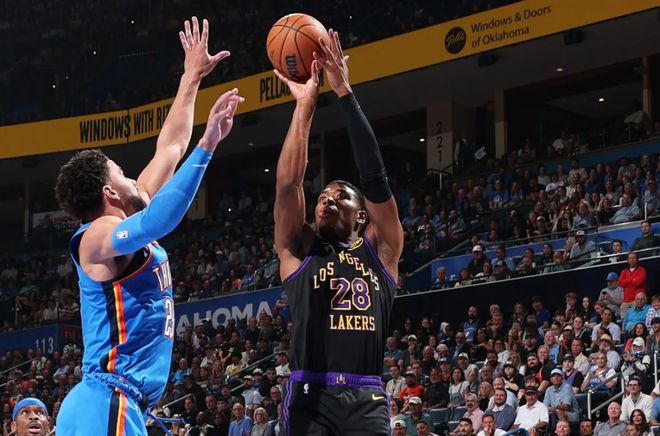 八村塁惨遭西部榜首球队完爆 湖人惨败雷霆